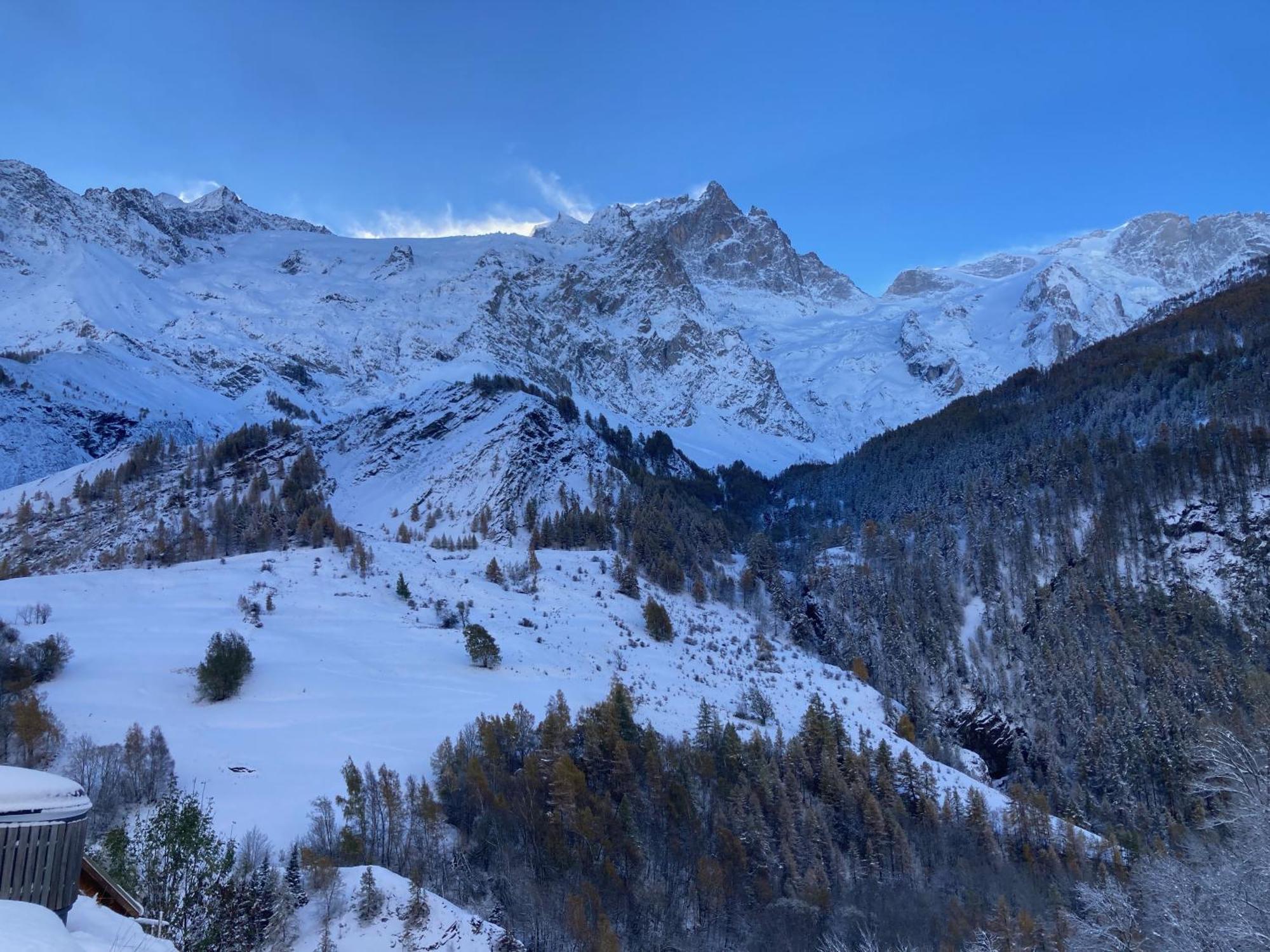 Hotel Des Alpes - Skiers & Bikers Lodge Ла-Грав Экстерьер фото