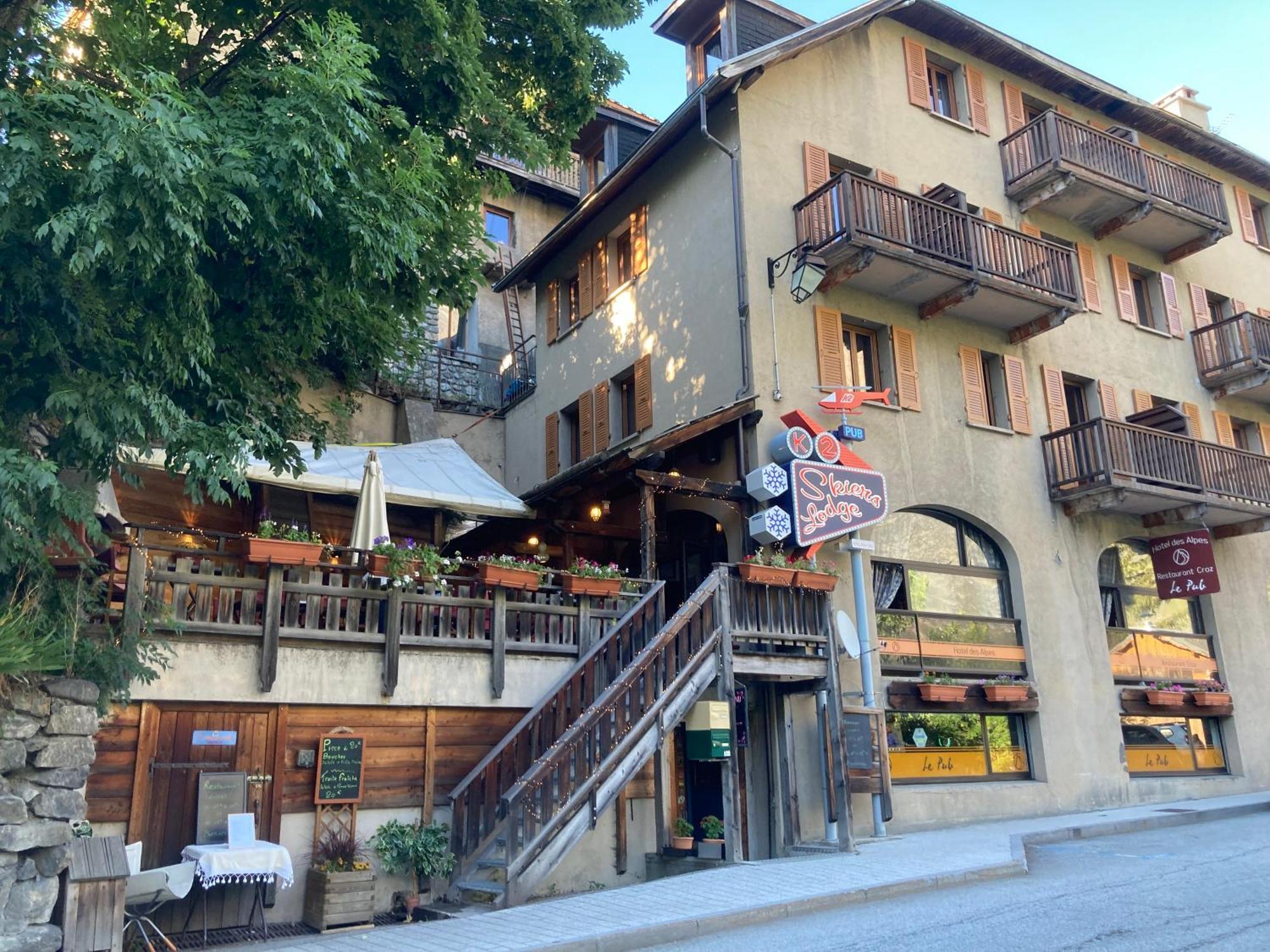 Hotel Des Alpes - Skiers & Bikers Lodge Ла-Грав Экстерьер фото